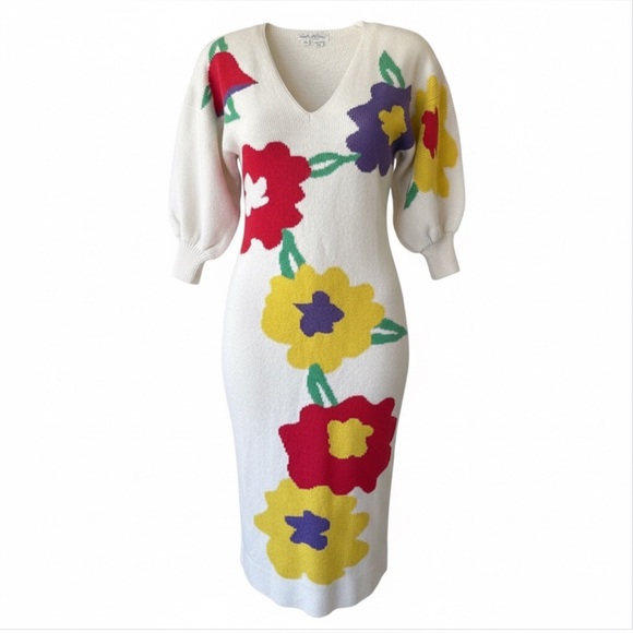 Antonella Preve Dresses & Skirts - ANTONELLA PREVE vintage Floral knitted  Sweater Dress